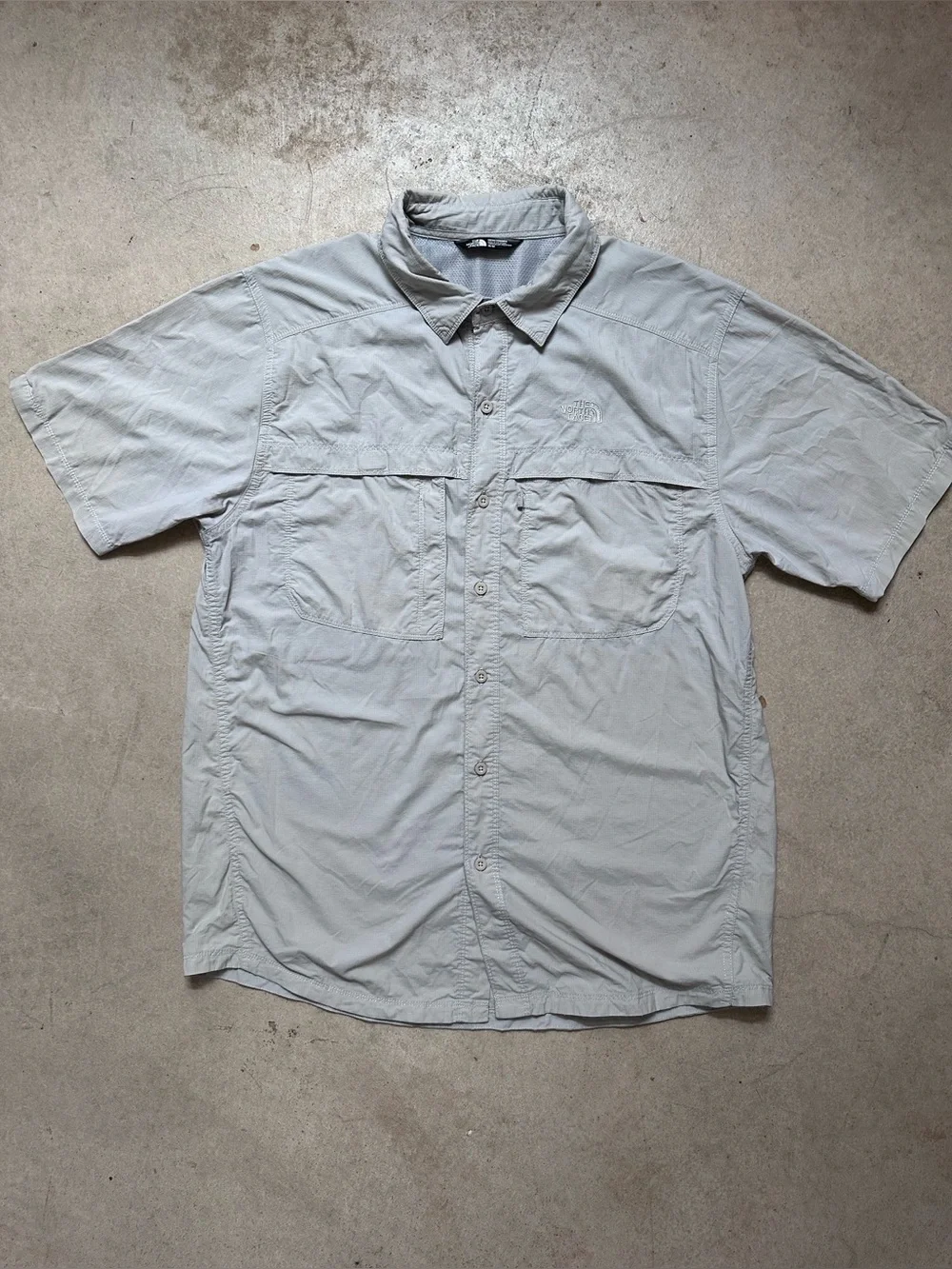 The North Face Mens M Short Sleeve Hiking Fishing Shirt Vented Ripstop Tan UPF